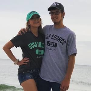 Meet your Posher, Abbie